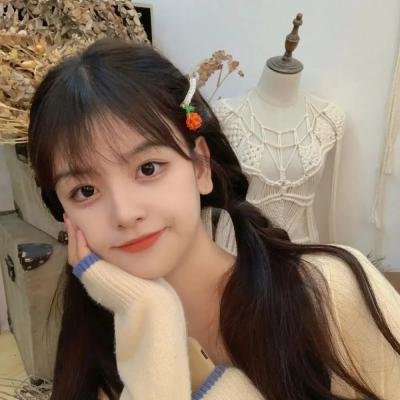 她行走于黑暗中剧情